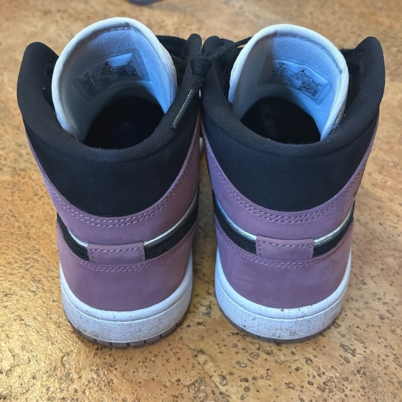 Jordan 1 Mid Women’s Berry Pink - Picture 6 of 6